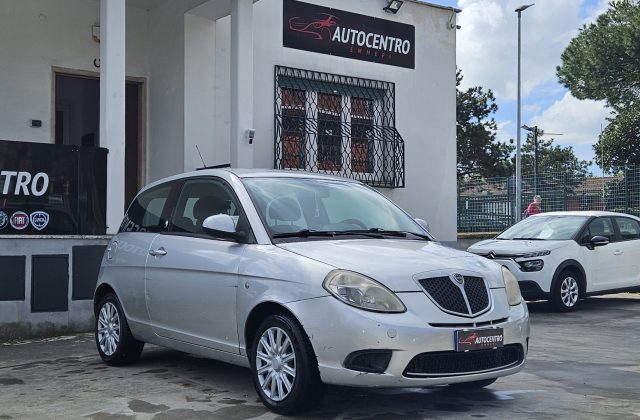 LANCIA Ypsilon usata, con ABS