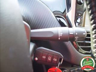 PEUGEOT 208 usata, con Volante multifunzione