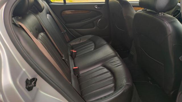 JAGUAR X-Type usata, con Interni in pelle