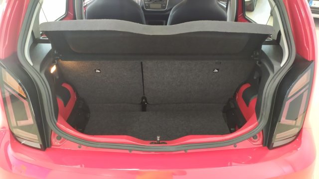 VOLKSWAGEN up! usata, con Alzacristalli elettrici