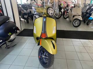 VESPA GTS 300 SuperSport usata 8
