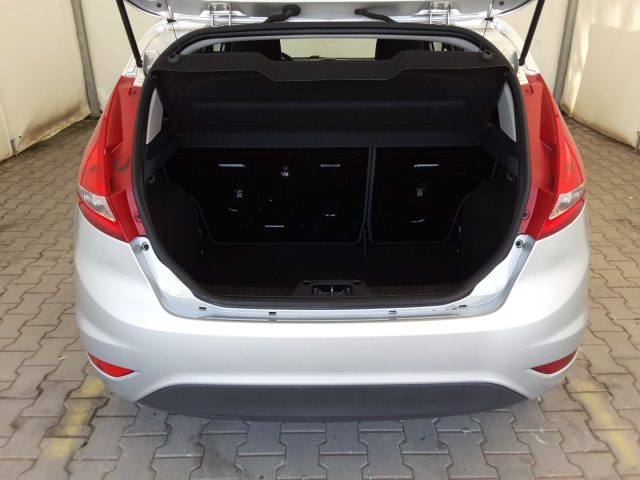 FORD Fiesta usata, con Lettore CD