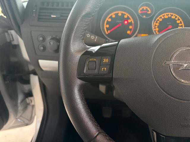 OPEL Zafira usata, con Isofix