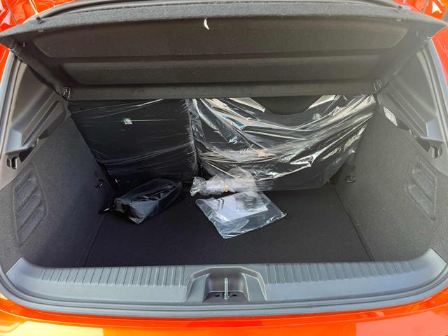 RENAULT Clio usata, con Sedile posteriore sdoppiato