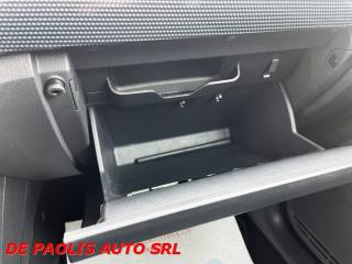 VOLKSWAGEN up! usata, con USB