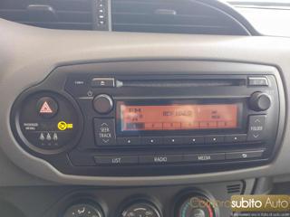 TOYOTA Yaris usata 23