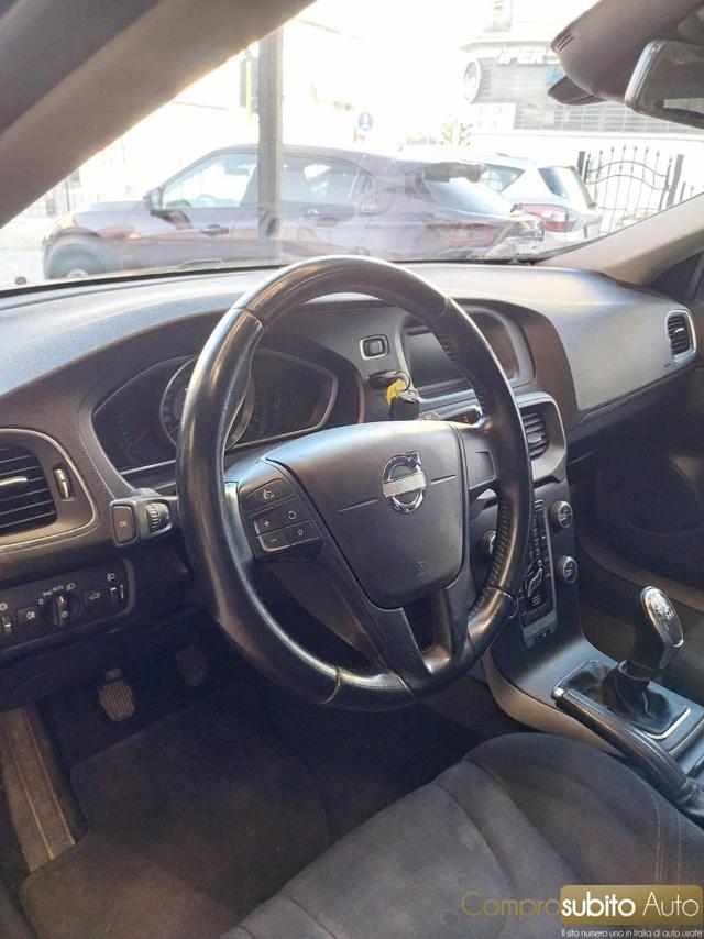 VOLVO V40 usata 30