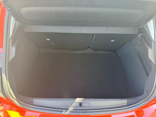 OPEL Corsa usata, con Park Distance Control