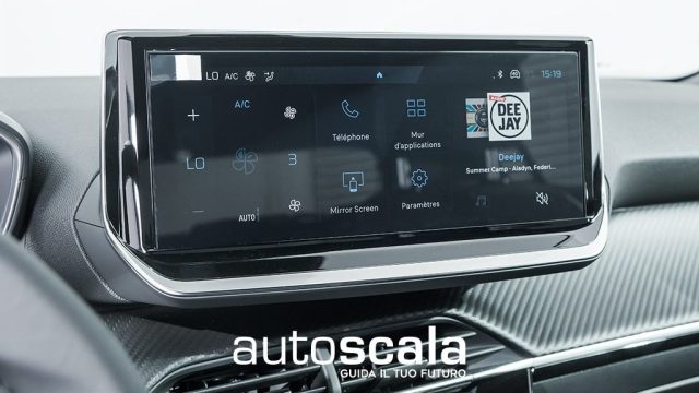 PEUGEOT 2008 usata, con Fari LED