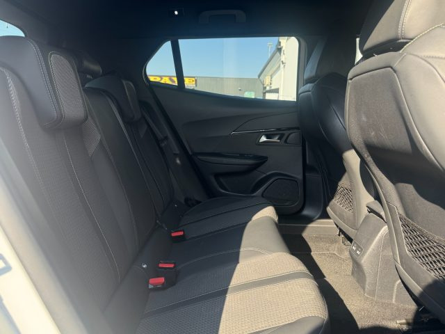 PEUGEOT 2008 usata, con Controllo automatico clima