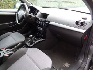 OPEL Astra usata, con Chiusura centralizzata
