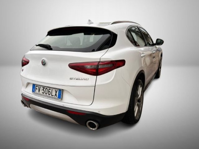 ALFA ROMEO Stelvio usata, con Airbag