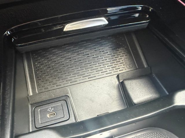 MERCEDES-BENZ GLA 200 usata, con Fari LED