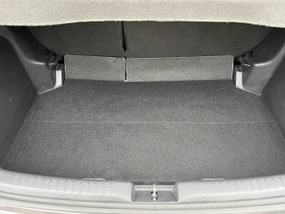 TOYOTA Yaris usata 15