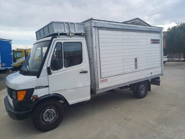 MERCEDES-BENZ usata 0