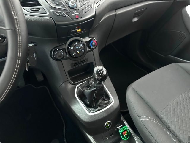 FORD Fiesta usata, con ESP
