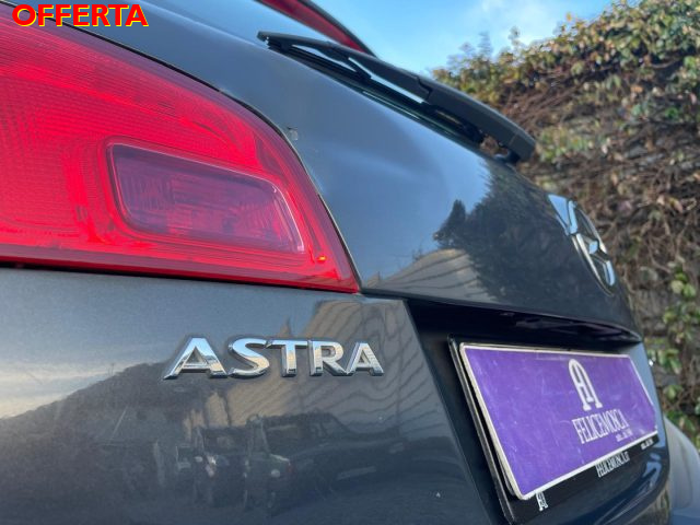 OPEL Astra usata, con Climatizzatore