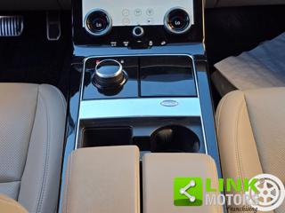 LAND ROVER Range Rover Velar usata, con Sistema di navigazione