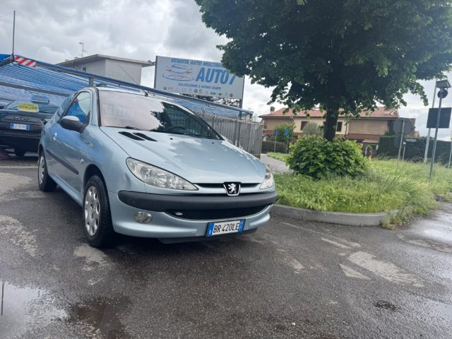 PEUGEOT 206 usata 0
