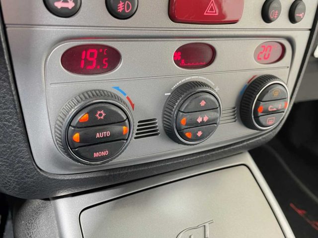 ALFA ROMEO GT usata 25