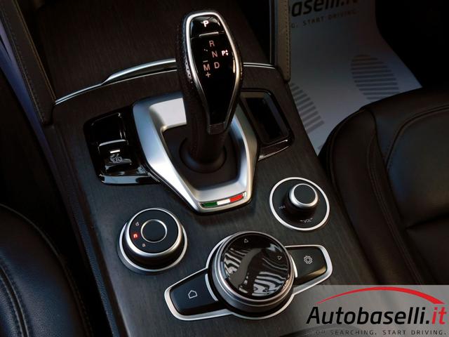 ALFA ROMEO Stelvio usata, con Cerchi in lega