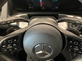 MERCEDES-BENZ GLB 180 usata, con Sensori di parcheggio posteriori