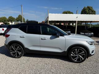 VOLVO XC40 usata, con Airbag laterali