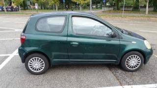 TOYOTA Yaris usata, con Servosterzo