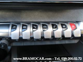 PEUGEOT 3008 usata, con Touch screen