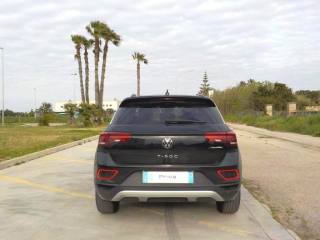 VOLKSWAGEN T-Roc usata, con Autoradio