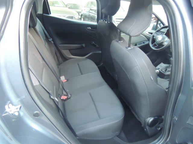 RENAULT Clio usata, con Autoradio