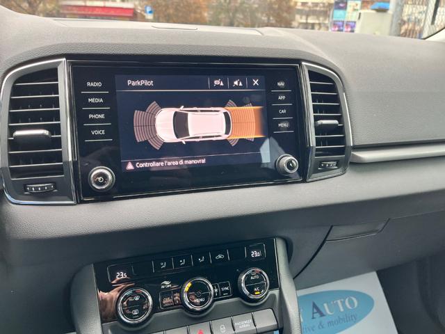 SKODA Karoq usata, con Boardcomputer