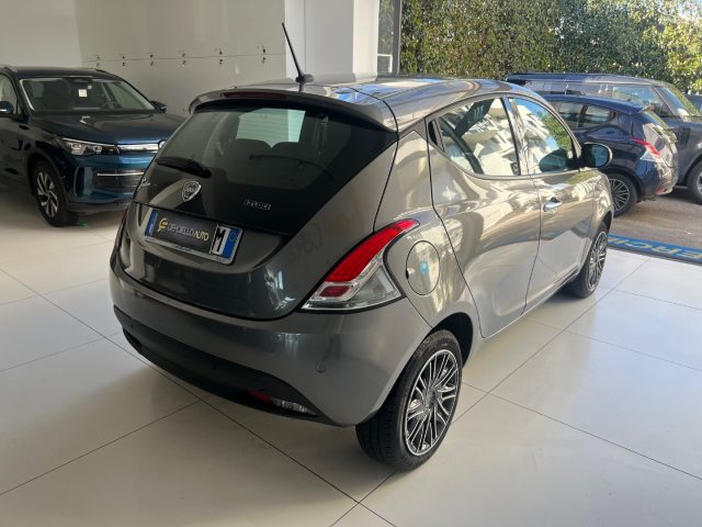 LANCIA Ypsilon usata, con Boardcomputer