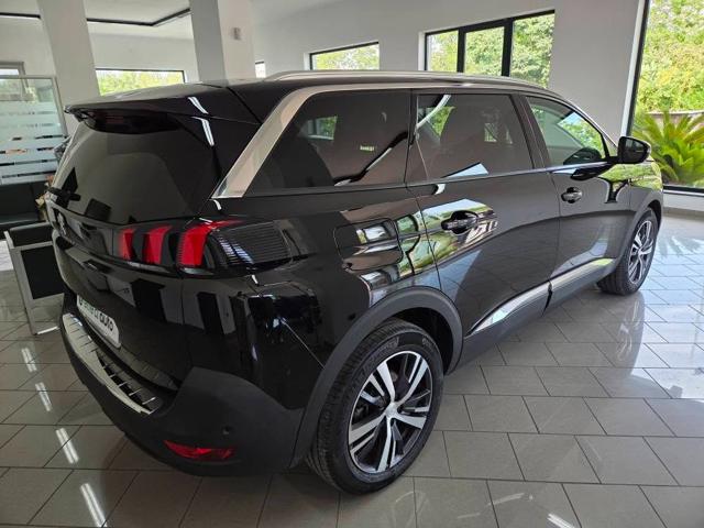 PEUGEOT 5008 usata, con Airbag laterali