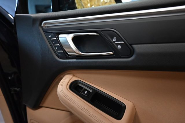 PORSCHE Macan usata 65
