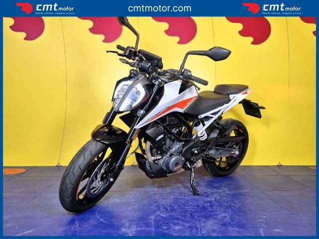 KTM 390 Duke usata 1