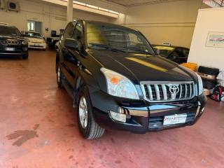 TOYOTA Land Cruiser usata, con Airbag