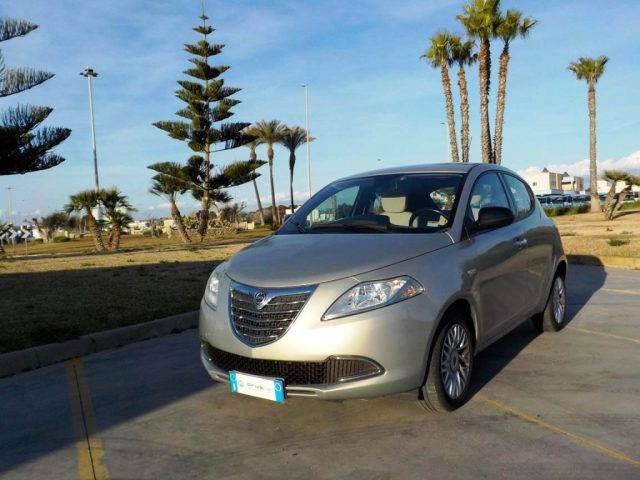 LANCIA Ypsilon usata, con Boardcomputer