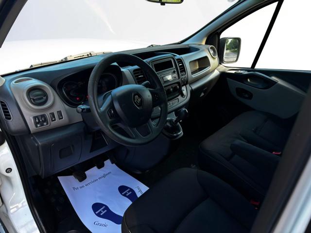 RENAULT Trafic usata, con USB
