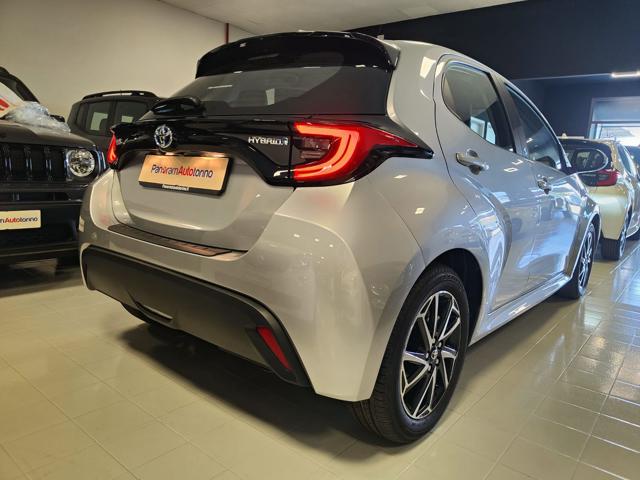 TOYOTA Yaris usata, con Autoradio