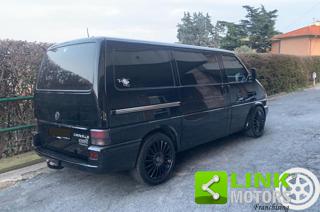 VOLKSWAGEN Transporter usata 1