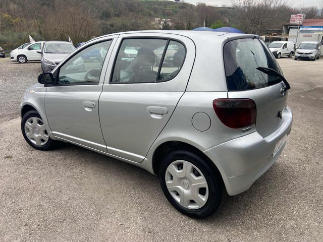 TOYOTA Yaris usata, con Lettore CD
