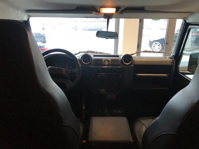 LAND ROVER Defender usata, con Interni in pelle