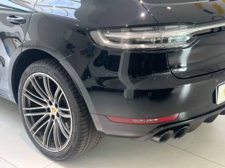 PORSCHE Macan usata, con Autoradio