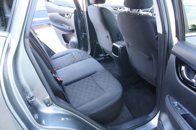 NISSAN Qashqai usata, con Sensori di parcheggio posteriori
