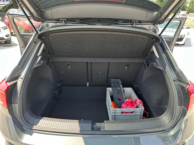 VOLKSWAGEN T-Roc usata 24