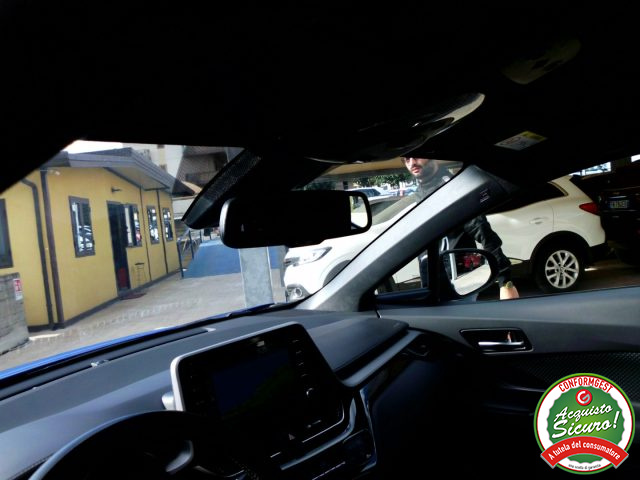 TOYOTA C-HR usata, con Controllo elettronico della corsia