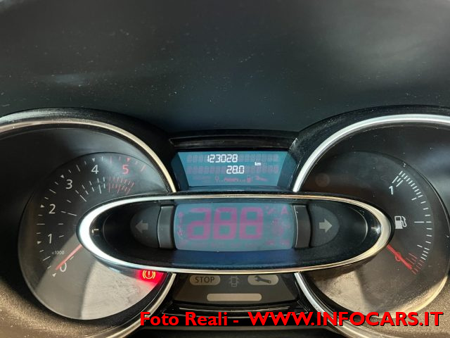 RENAULT Clio usata, con Servosterzo
