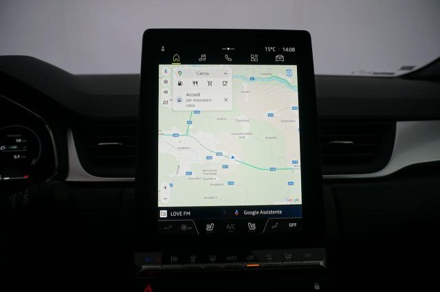 RENAULT Captur usata, con Volante in pelle