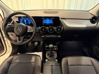 MERCEDES-BENZ B 180 usata, con Autoradio